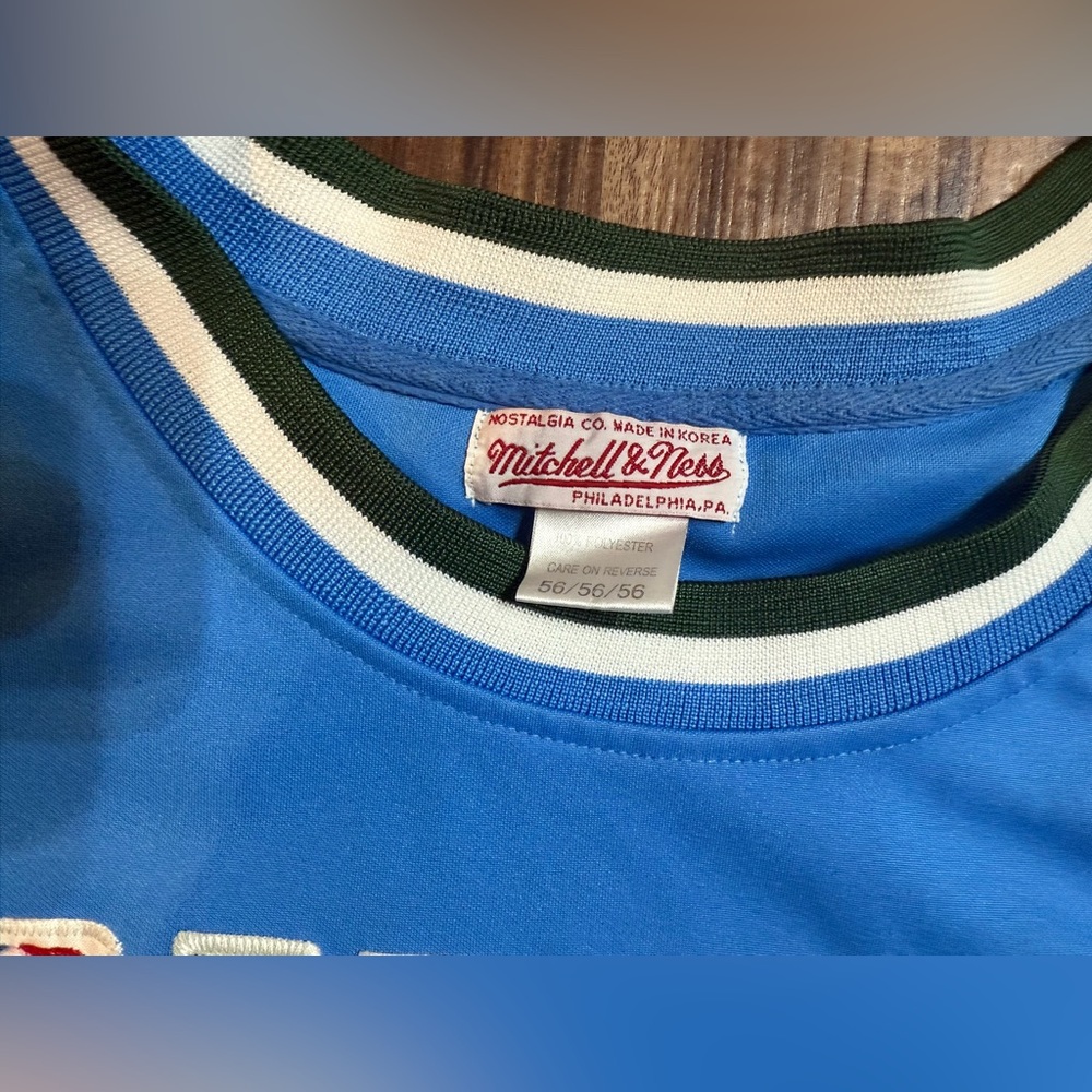 Mitchell & Ness Authentic 2003 Throwback Jersey A… - image 8